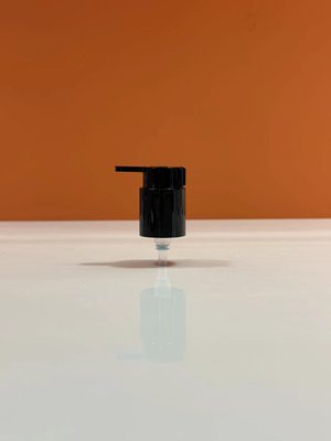 Кремовий дозатор VM6101, чорний 24, 187мм VM6101 фото